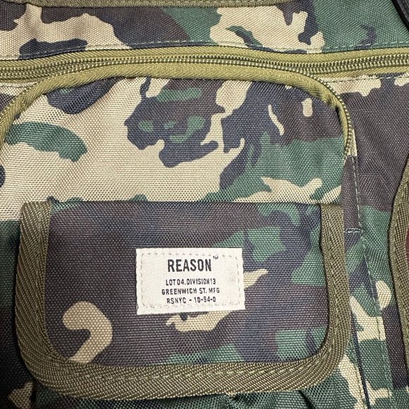 Reason Mens Green Camouflage Adjustable Strap Pockets Drop Leg Utility Bag - Picture 3 of 3